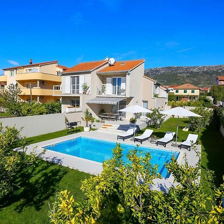 Kaštela Villa Elysium - Beautiful Family House With Heated Pool מראה חיצוני תמונה