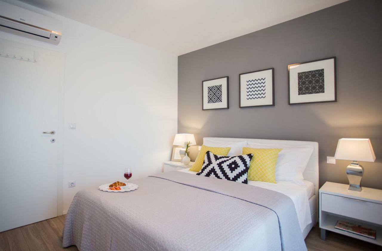 Kaštela Villa Elysium - Beautiful Family House With Heated Pool מראה חיצוני תמונה